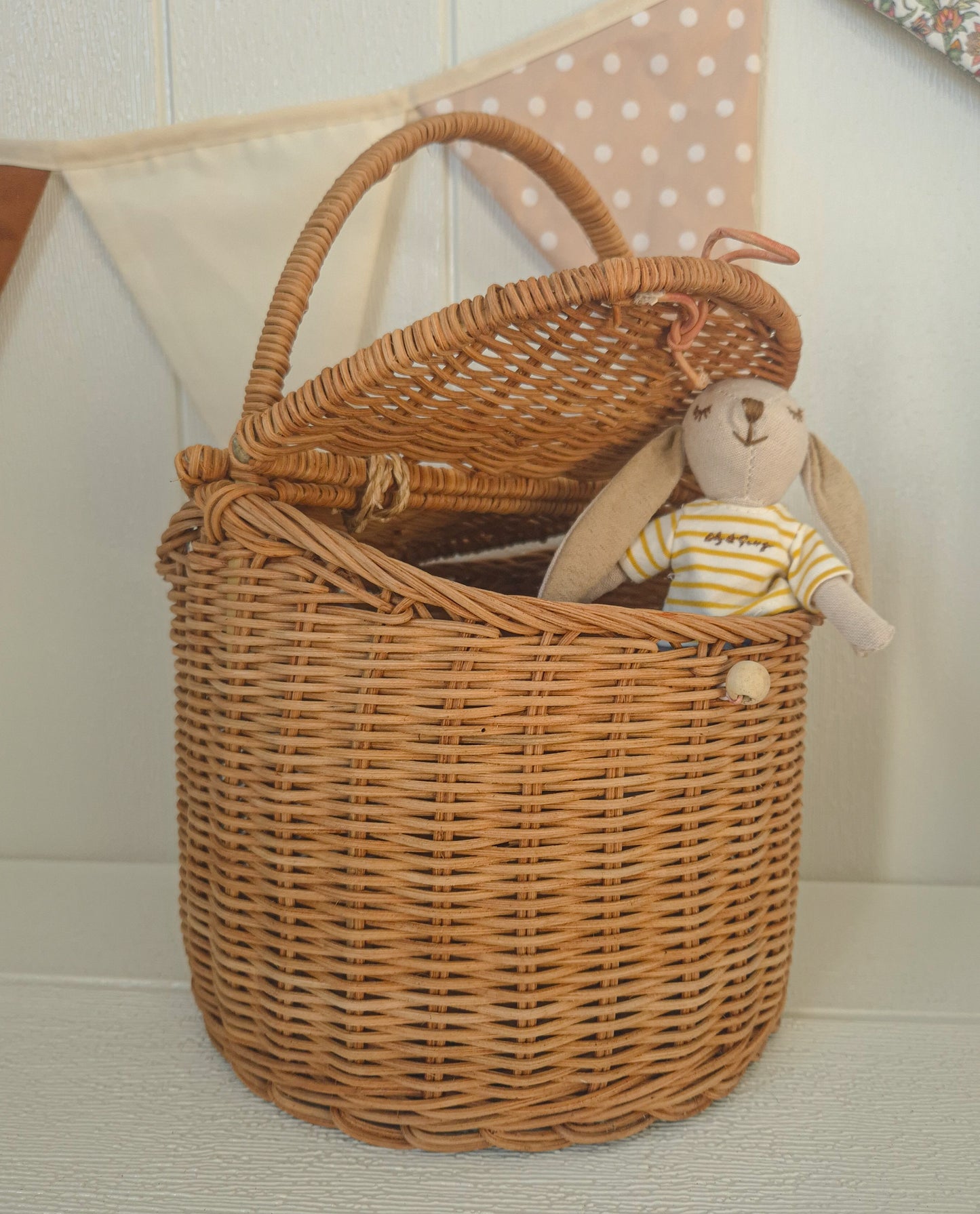 Rattan Gatherer Kete Seconds