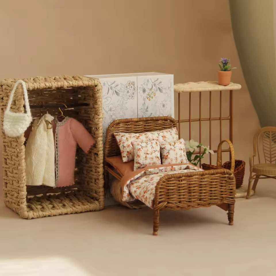 Moenga Iti Set (Small bed set)