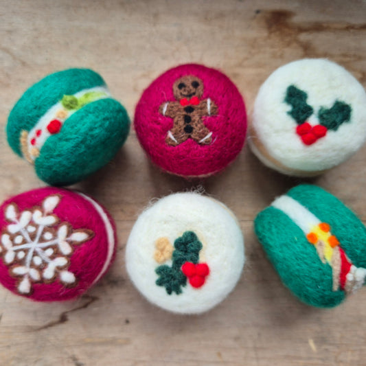 Christmas Macaroon Set