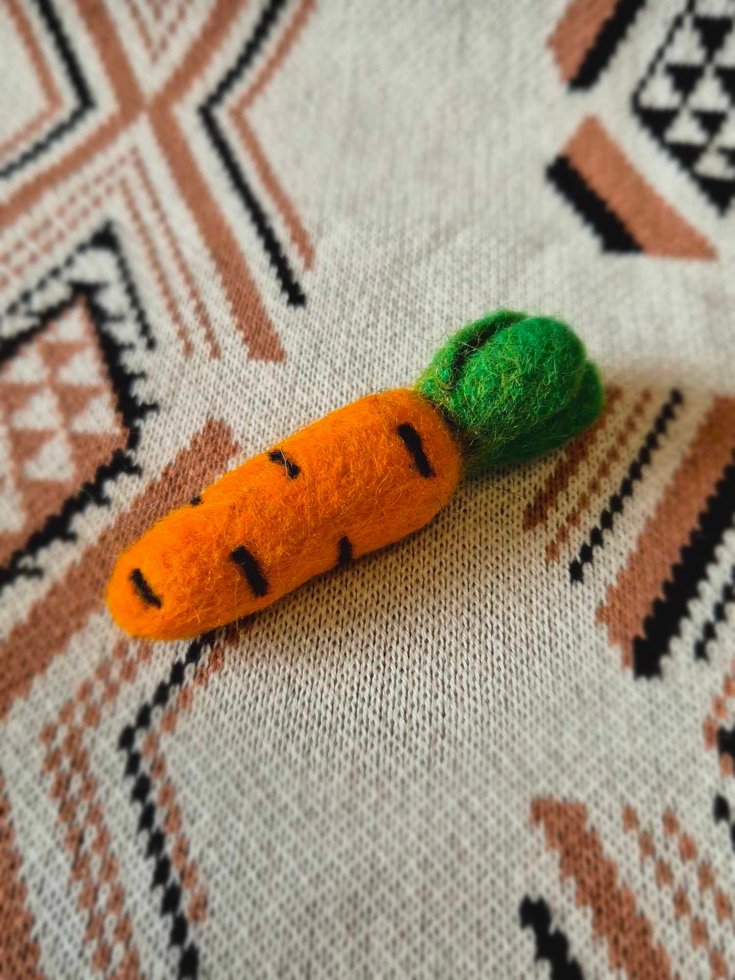 2pc Mini Felt Carrots