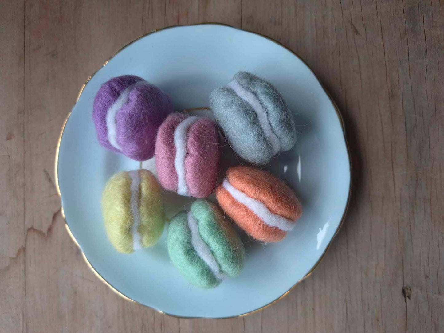 Mini Pastel Macaroons Set