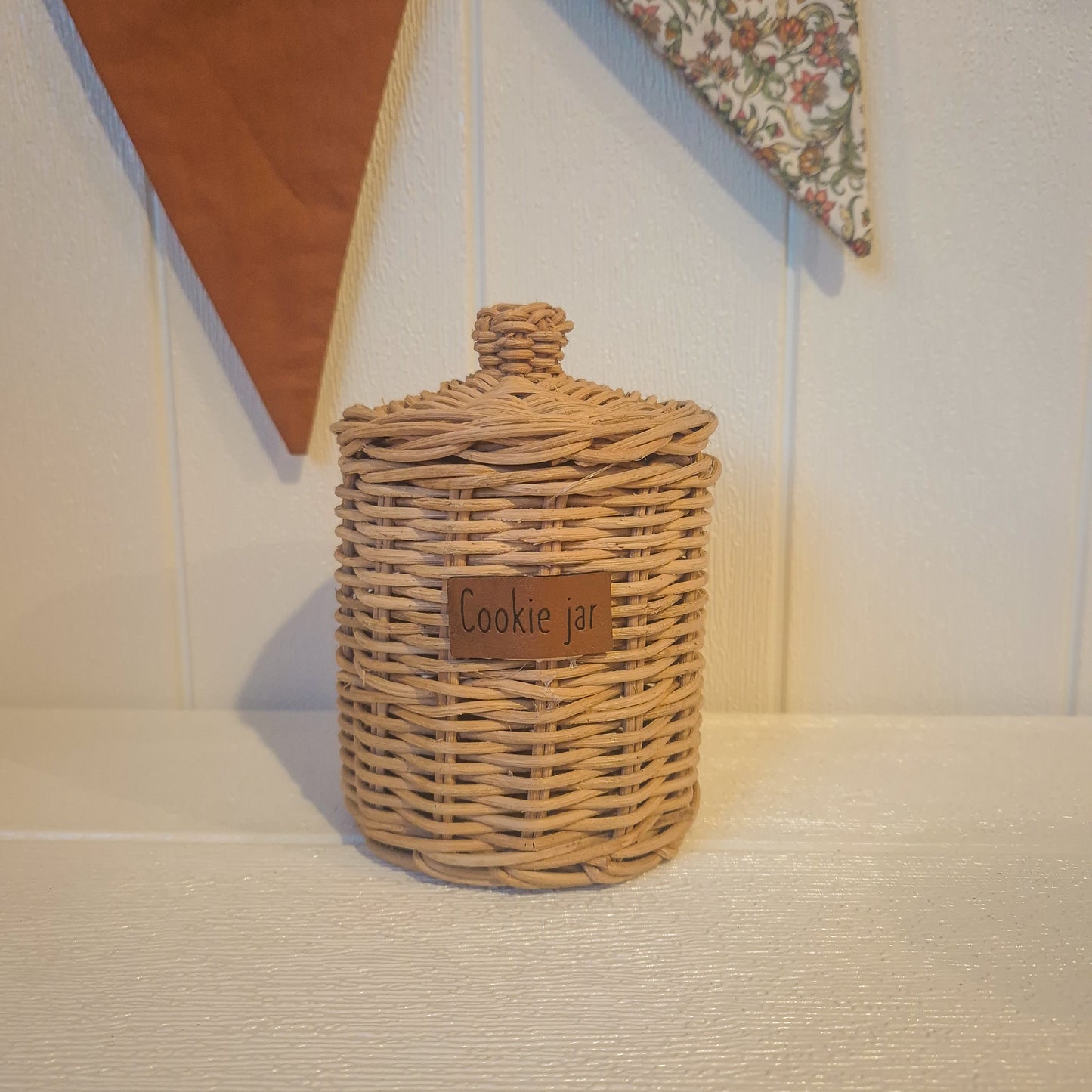 Rattan Pihikiete Jar