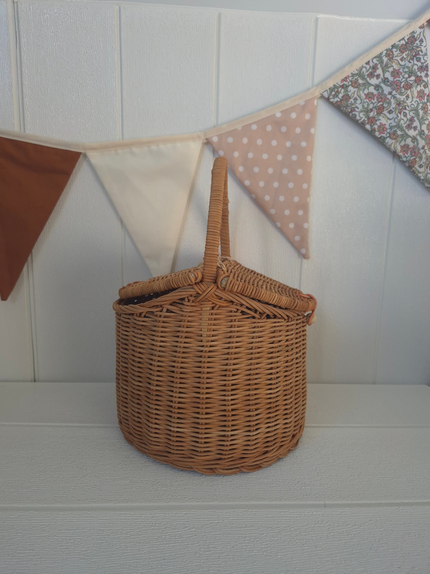 Rattan Gatherer Kete Seconds